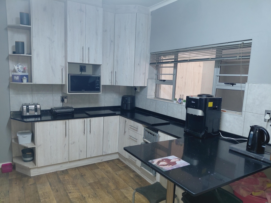 4 Bedroom Property for Sale in Retief Eastern Cape